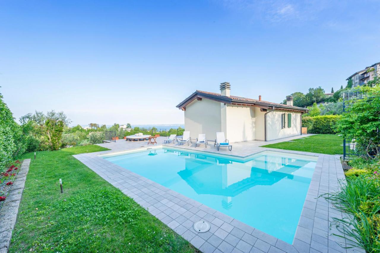 Villa Pratello Padenghe sul Garda Bagian luar foto