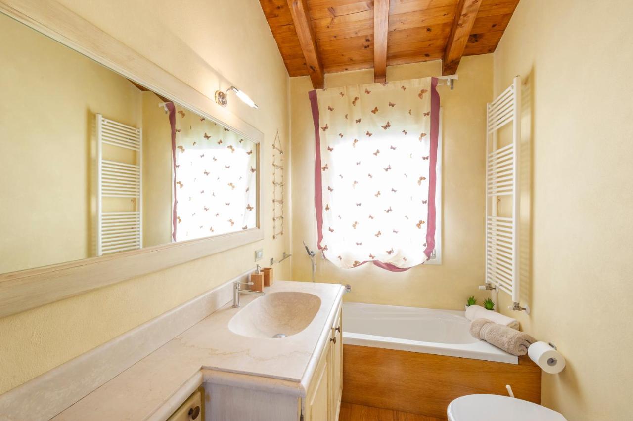 Villa Pratello Padenghe sul Garda Bagian luar foto
